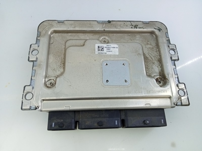 Recambio de centralita motor uce para dacia sandero iii stepaway referencia OEM IAM 237104638S 237104639S E2-A1-39-7