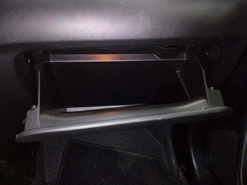 Recambio de guantera para suzuki vitara 1.4 t gle referencia OEM IAM   