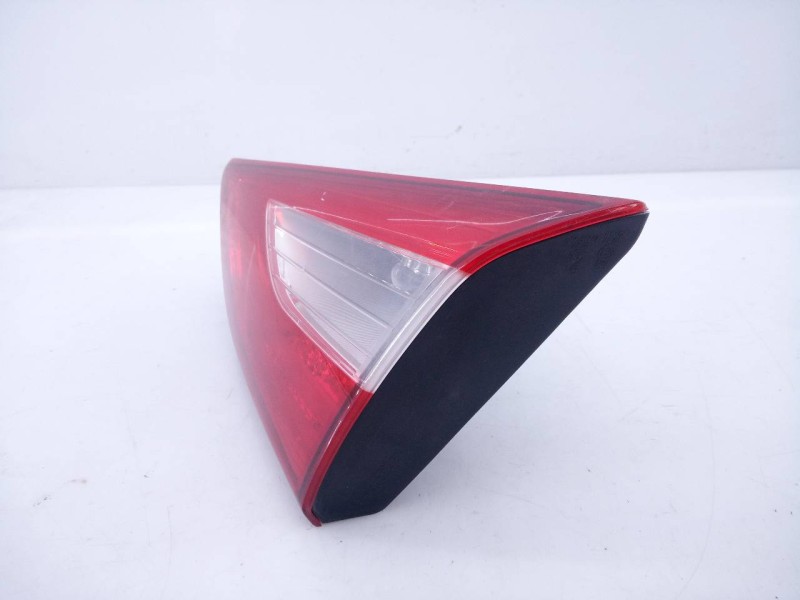 Recambio de piloto trasero derecho porton para hyundai i30 (gd) trend referencia OEM IAM   E2-B5-34-2