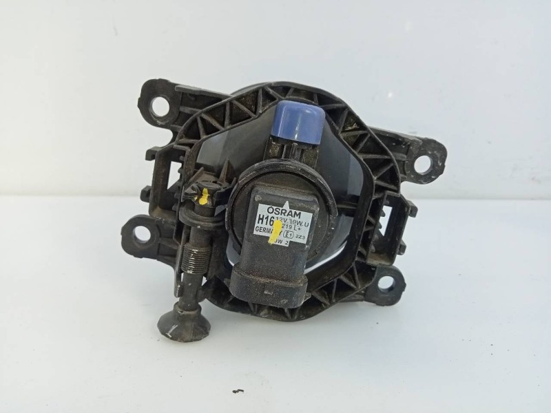 Recambio de faro antiniebla derecho para dacia sandero iii stepaway referencia OEM IAM 261500097R  E1-A1-43-1