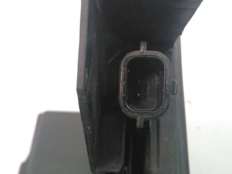 Recambio de cerradura puerta delantera derecha para dacia sandero stepway referencia OEM IAM 805026816R  E1-A1-4-2