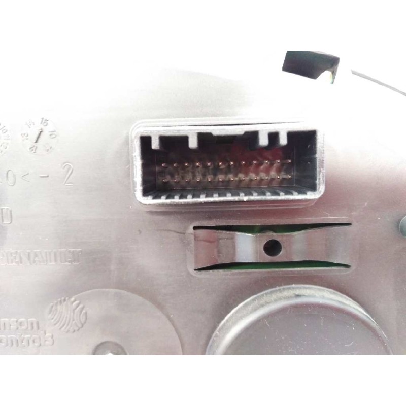 Recambio de cuadro instrumentos para dacia sandero stepway referencia OEM IAM 248106459R 27125880 E2-A1-45-2