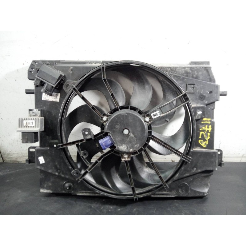 Recambio de electroventilador para renault clio iv dynamique referencia OEM IAM 214818009R  P2-B9-5