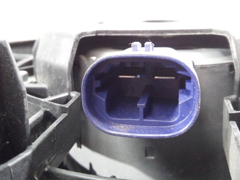 Recambio de electroventilador para renault clio iv dynamique referencia OEM IAM 214818009R  P2-B9-5