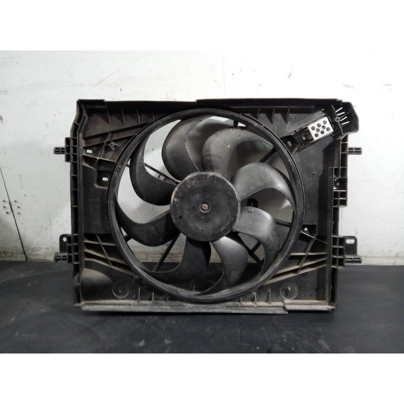 Recambio de electroventilador para renault clio iv dynamique referencia OEM IAM 214818009R  P2-B9-5