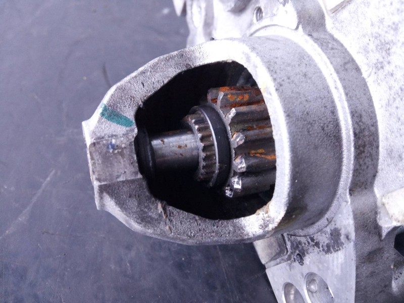 Recambio de motor arranque para dacia sandero iii stepaway referencia OEM IAM 233008820R  P3-A7-24-1