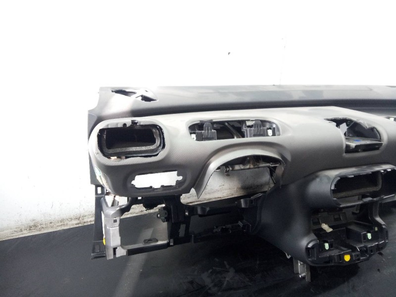 Recambio de salpicadero para citroën c4 cactus feel referencia OEM IAM   P2-A1-16