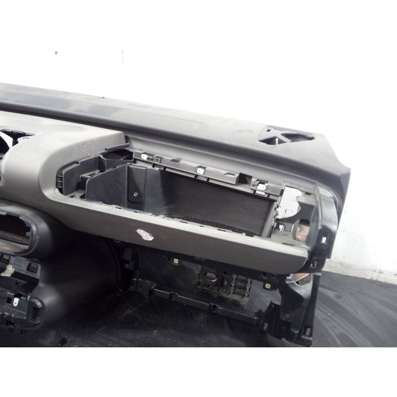 Recambio de salpicadero para citroën c4 cactus feel referencia OEM IAM   P2-A1-16