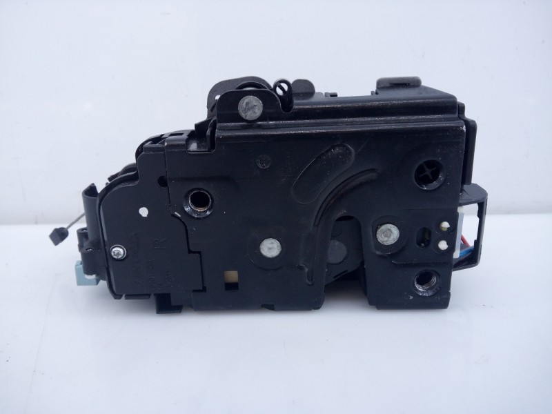 Recambio de cerradura puerta delantera derecha para volkswagen touran (1t3) highline referencia OEM IAM 3D1837016AR  E1-A5-47-1