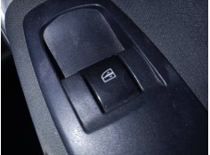 MANDO ELEVALUNAS DELANTERO DERECHO 