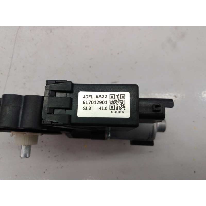 Recambio de motor elevalunas delantero izquierdo para kia cee´d drive referencia OEM IAM 82450A2010 001100620844 E2-B5-7-2