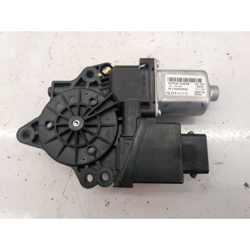 Recambio de motor elevalunas delantero izquierdo para kia cee´d drive referencia OEM IAM 82450A2010 001100620844 E2-B5-7-2