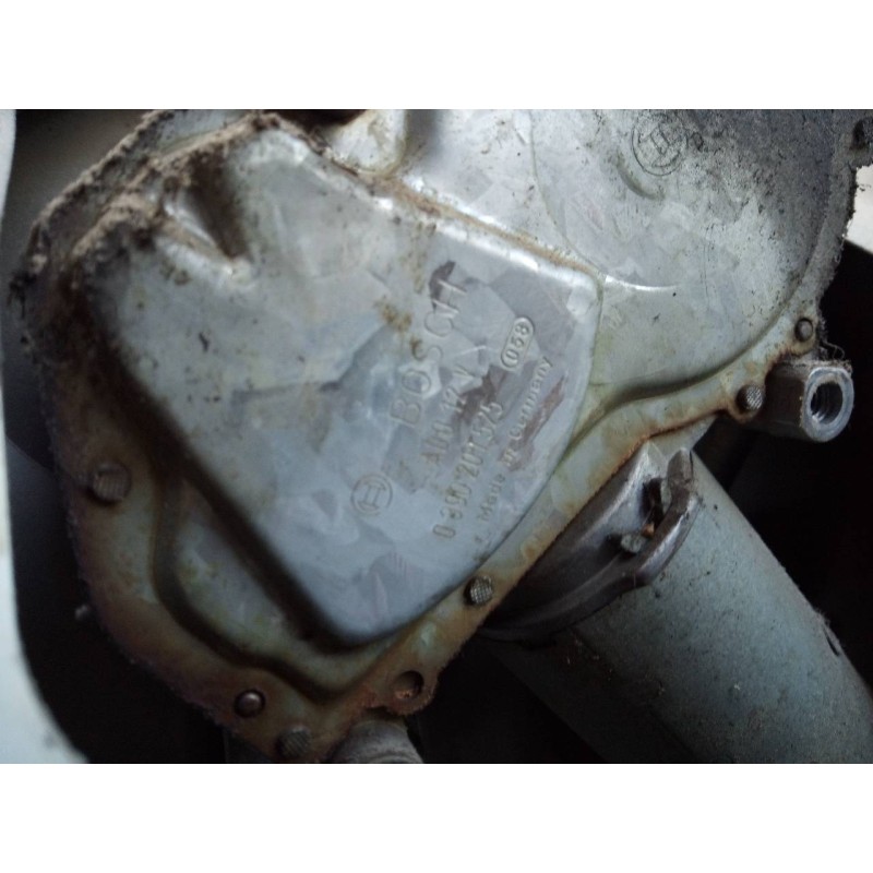 Recambio de motor limpia trasero para nissan terrano/terrano.ii (r20) slx familiar referencia OEM IAM 0390201525  