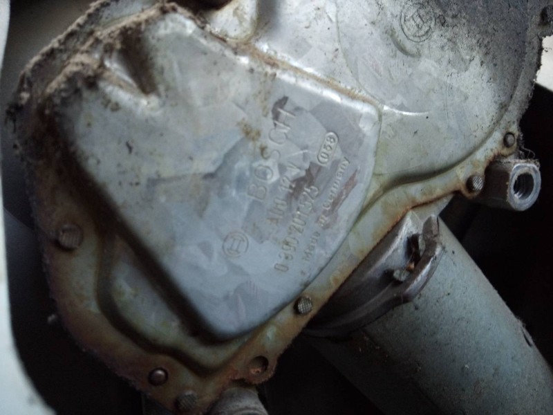 Recambio de motor limpia trasero para nissan terrano/terrano.ii (r20) slx familiar referencia OEM IAM 0390201525  