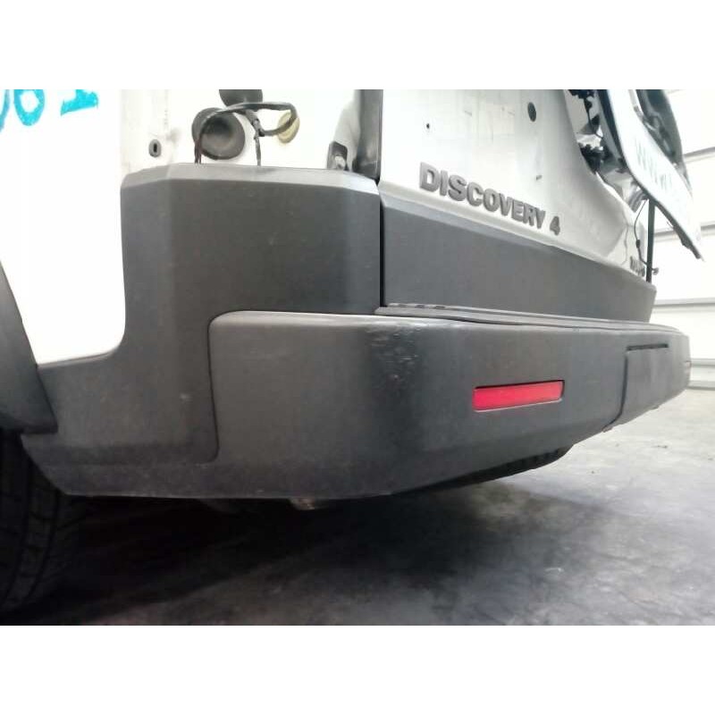 Recambio de paragolpes trasero para land rover discovery 4 tdv6 se referencia OEM IAM   