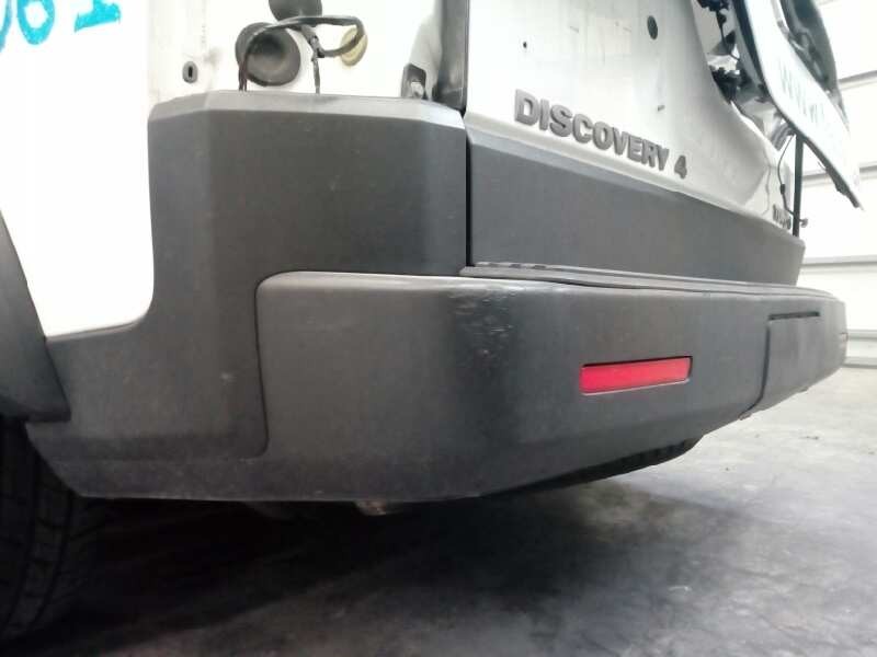 Recambio de paragolpes trasero para land rover discovery 4 tdv6 se referencia OEM IAM   