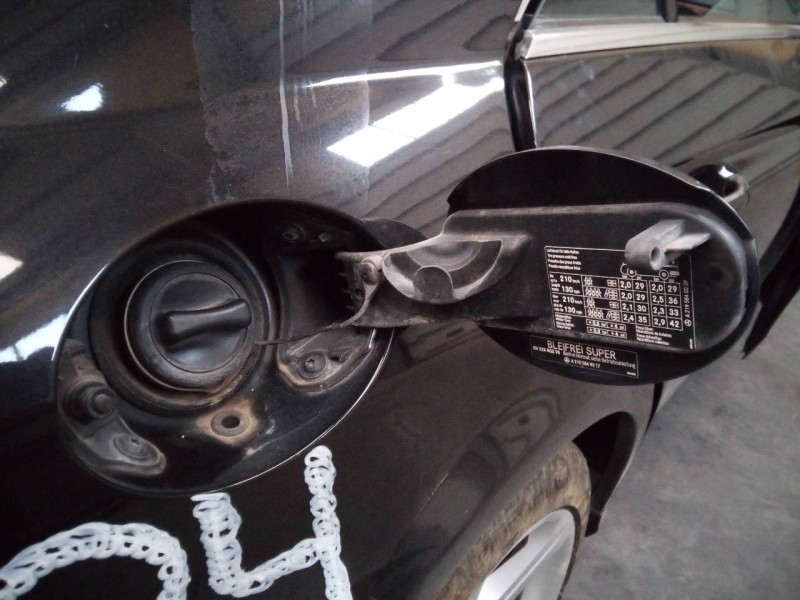 Recambio de tapa exterior combustible para mercedes-benz clase cls (w219) 350 (219.356) referencia OEM IAM   