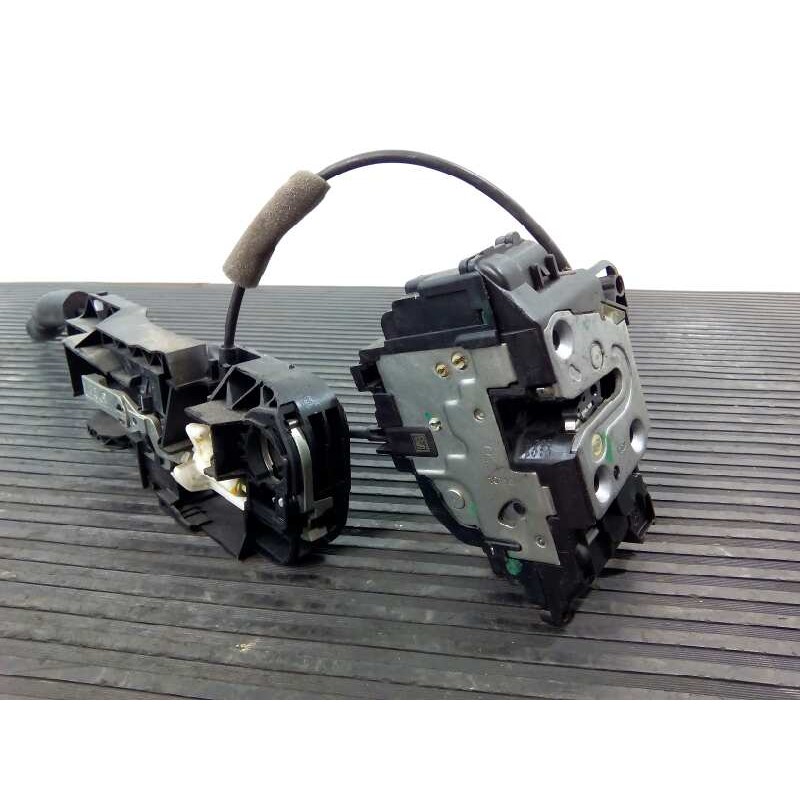 Recambio de cerradura puerta trasera derecha para renault scenic iii expression referencia OEM IAM PBT30  E1-A1-8-4