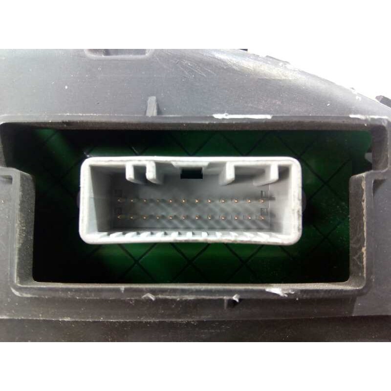 Recambio de cuadro instrumentos para renault clio iii authentique referencia OEM IAM 8200821001D  E1-A1-47-4