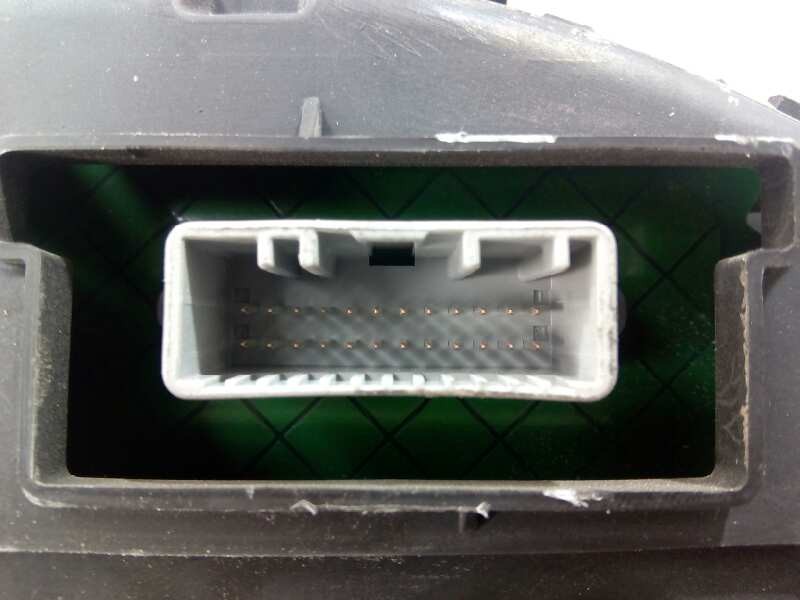 Recambio de cuadro instrumentos para renault clio iii authentique referencia OEM IAM 8200821001D  E1-A1-47-4