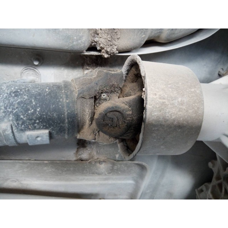 Recambio de transmision central para nissan terrano/terrano.ii (r20) slx familiar referencia OEM IAM   