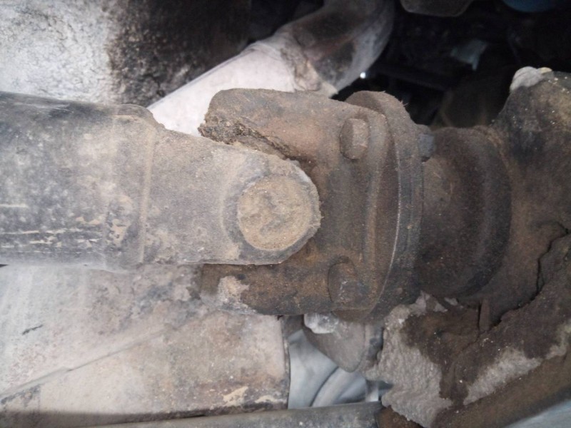 Recambio de transmision central delantera para nissan terrano/terrano.ii (r20) slx familiar referencia OEM IAM   