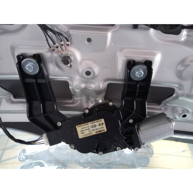 Recambio de motor limpia trasero para kia cee´d active referencia OEM IAM 987001H000  