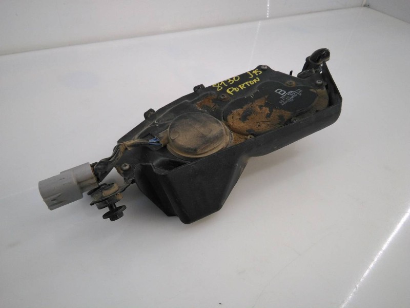 Recambio de motor limpia trasero para toyota land cruiser (j15) gx referencia OEM IAM 8513060270  E2-B4-55-1