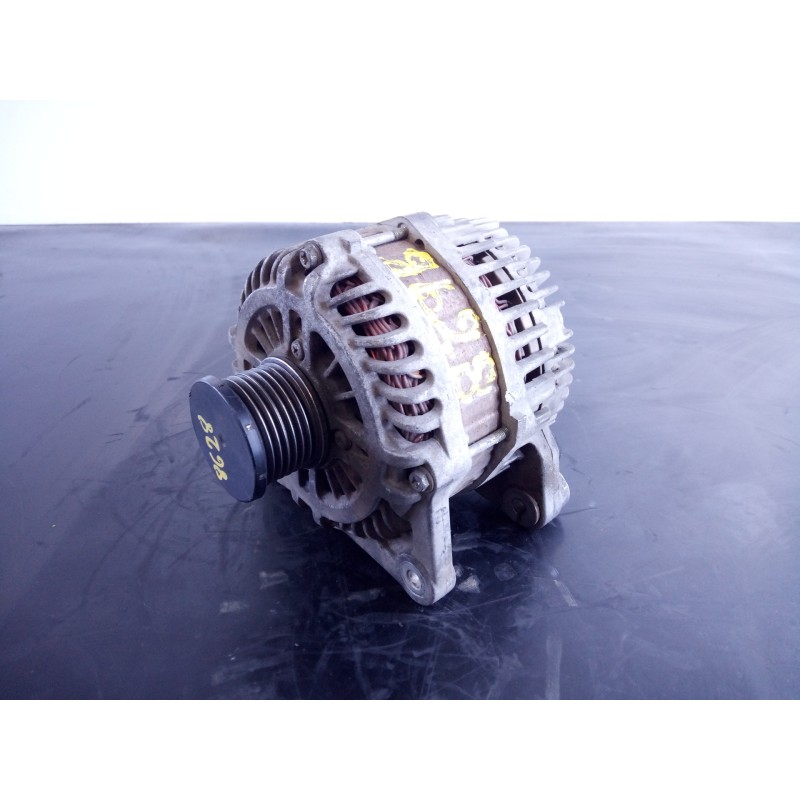 Recambio de alternador para nissan x-trail (t31) se referencia OEM IAM 23100JG71A A3TJ2481 P3-A4-8-4