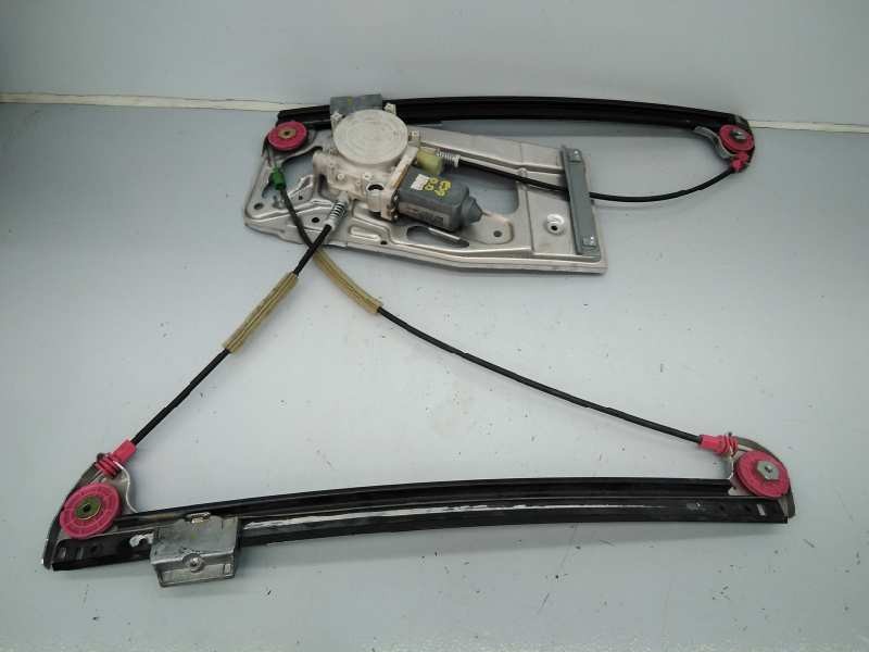 Recambio de motor elevalunas delantero derecho para bmw serie 5 berlina (e39) referencia OEM IAM 67628360512 51338159832 E1-A3-1