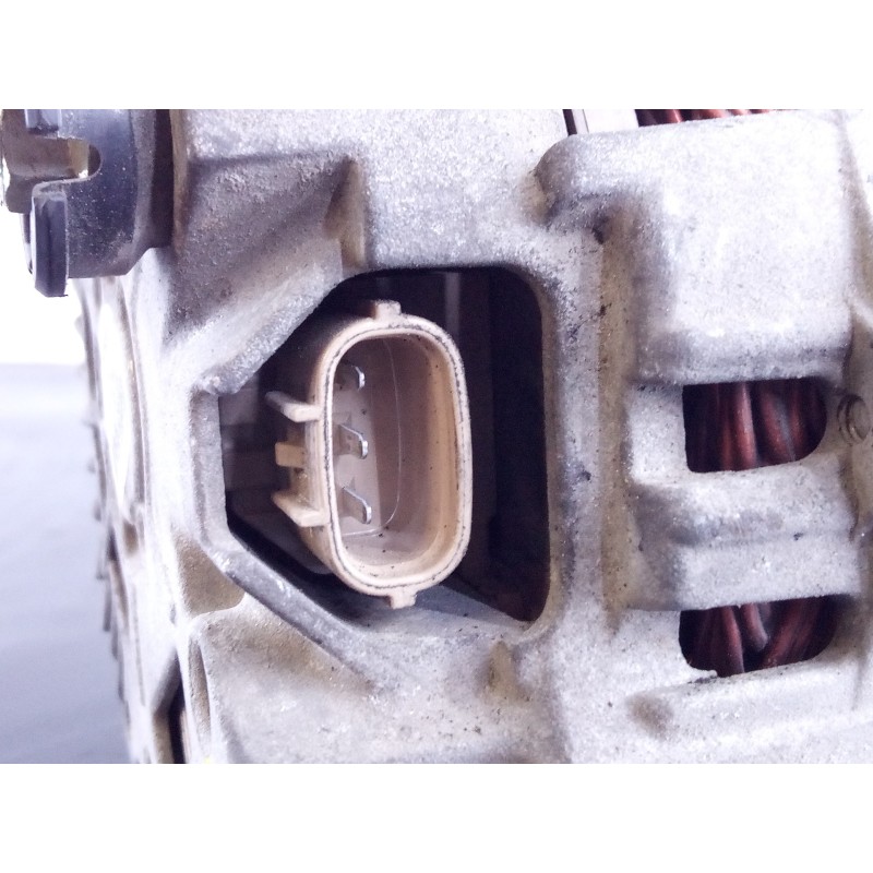 Recambio de alternador para nissan x-trail (t31) se referencia OEM IAM 23100JG71A A3TJ2481 P3-A4-8-4