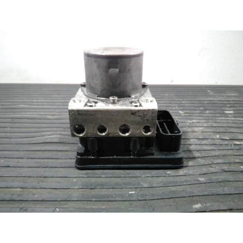 Recambio de abs para skoda rapid ambition referencia OEM IAM 6R0614517BD K03GNOA00IUF2R P3-A8-18-4