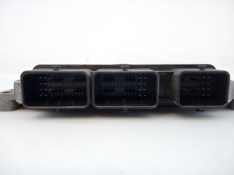 Recambio de centralita motor uce para renault megane iii berlina 5 p authentique referencia OEM IAM 237100914R 237101715R E2-A1-