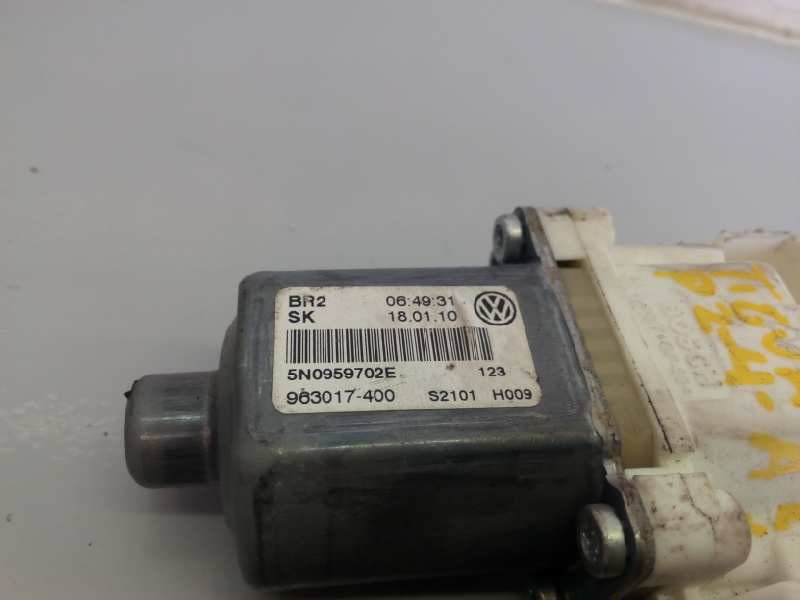 Recambio de motor elevalunas delantero derecho para volkswagen tiguan (5n1) advance bluemotion referencia OEM IAM 5N183730E  E1-