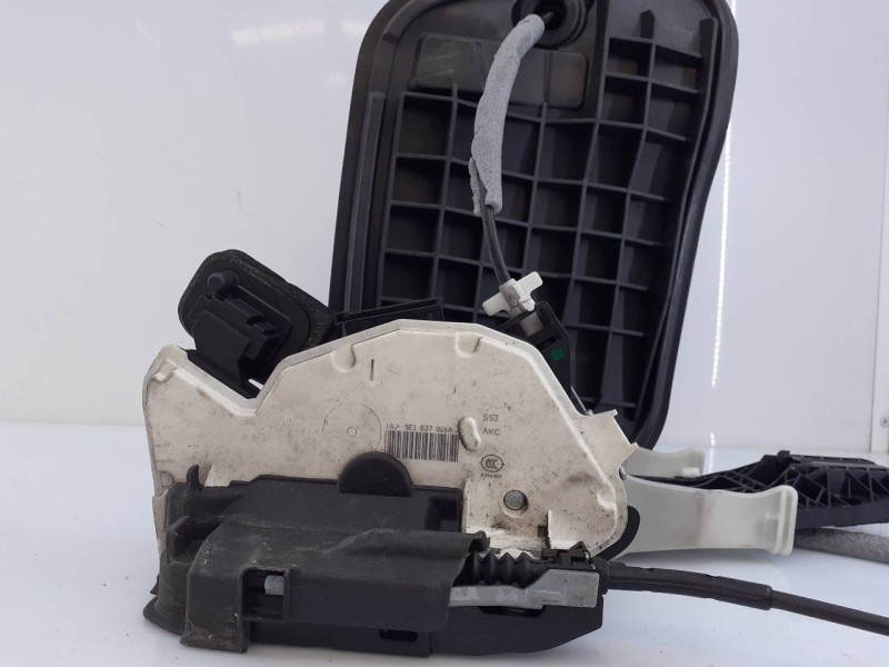 Recambio de cerradura puerta delantera derecha para skoda rapid ambition referencia OEM IAM 5E1837016A  E1-A5-4-1