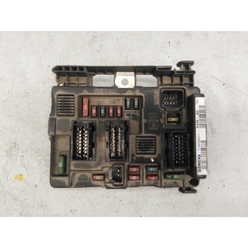 Recambio de caja reles / fusibles para peugeot partner kombi referencia OEM IAM 9643498980 T118470002 E3-B2-29-1