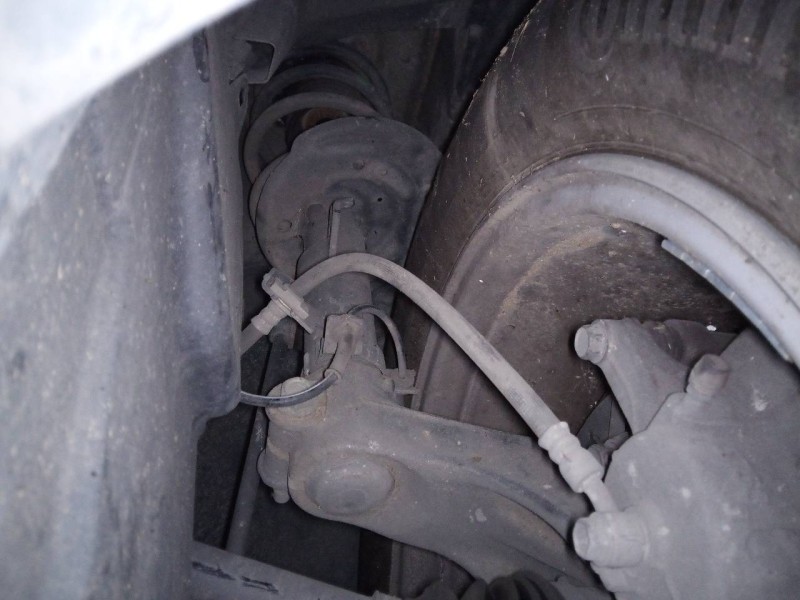 Recambio de amortiguador delantero izquierdo para nissan qashqai (j11) acenta referencia OEM IAM   