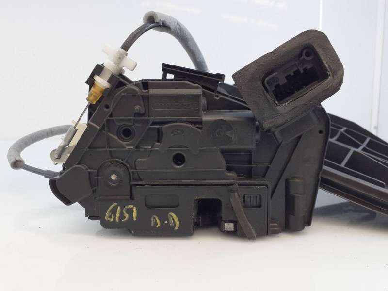 Recambio de cerradura puerta delantera derecha para skoda rapid ambition referencia OEM IAM 5E1837016A  E1-A5-4-1