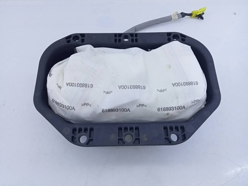 Recambio de airbag delantero derecho para opel zafira (c) selective start/stop referencia OEM IAM 13381058  E2-B6-64-2