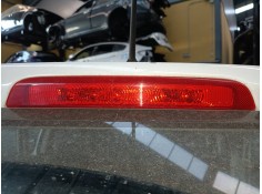 LUZ CENTRAL DE FRENO 