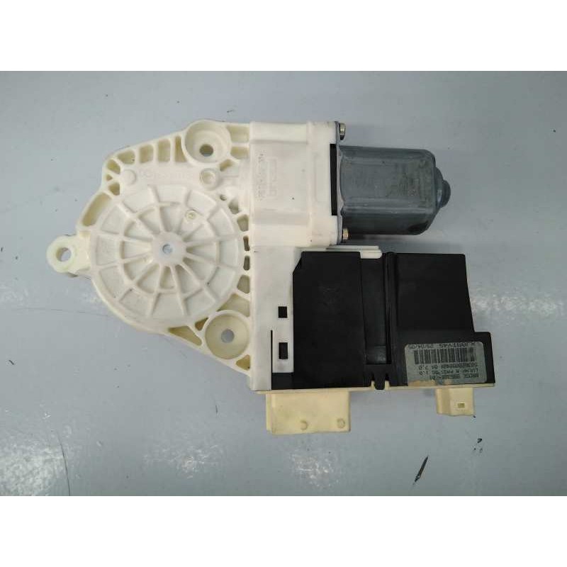 Recambio de motor elevalunas delantero derecho para citroën c4 coupe collection referencia OEM IAM 997831101 7746004701 E1-A4-40