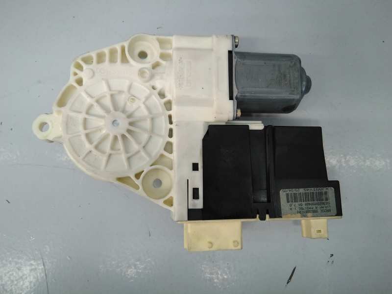 Recambio de motor elevalunas delantero derecho para citroën c4 coupe collection referencia OEM IAM 997831101 7746004701 E1-A4-40