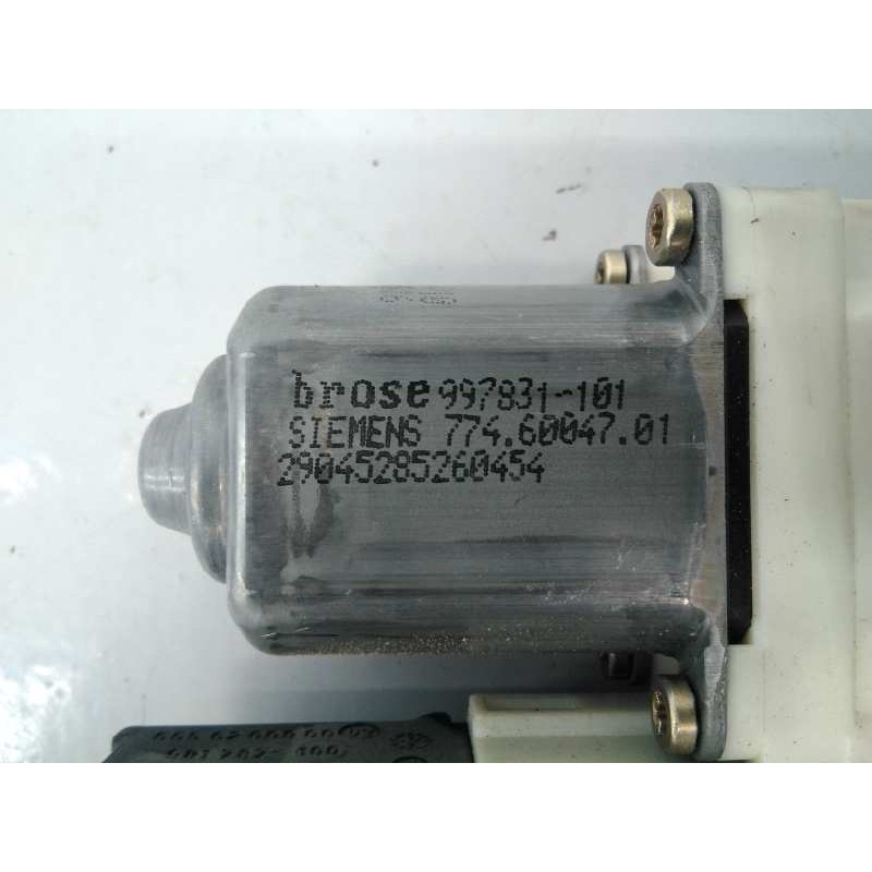 Recambio de motor elevalunas delantero derecho para citroën c4 coupe collection referencia OEM IAM 997831101 7746004701 E1-A4-40