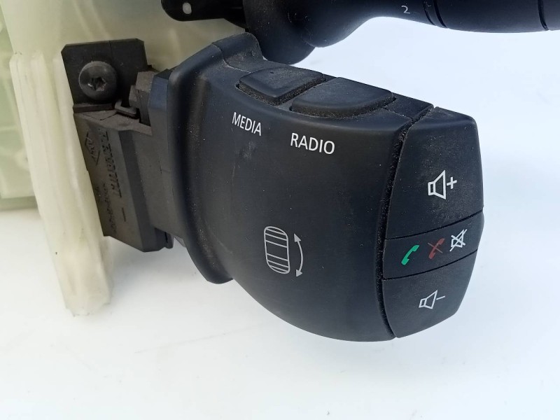 Recambio de mando intermitentes para renault megane iii berlina 5 p authentique referencia OEM IAM 255670016R  E2-A1-38-7