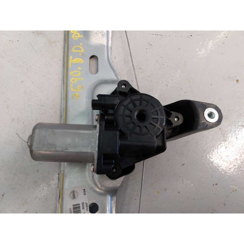 Recambio de elevalunas trasero derecho para nissan qashqai (j11) tekna referencia OEM IAM 827004EA0A  E2-A4-4-2