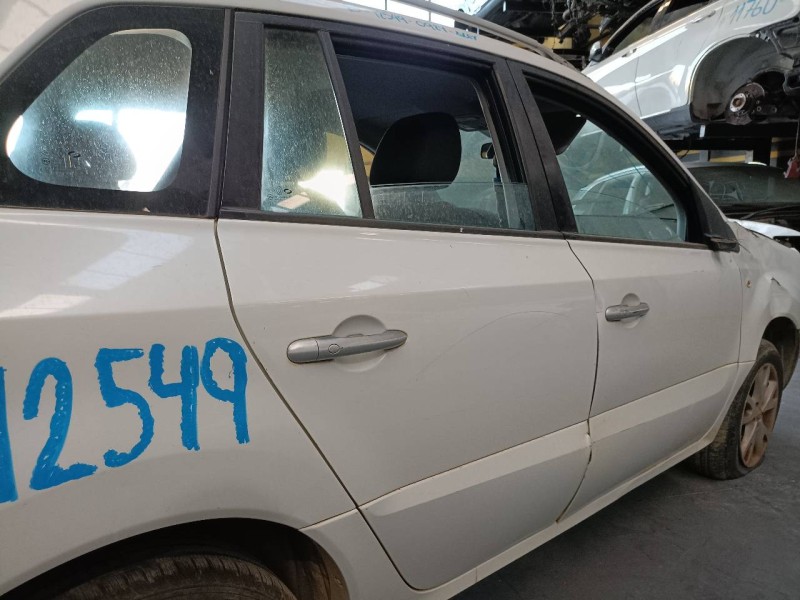 Recambio de puerta trasera derecha para renault koleos expression referencia OEM IAM   