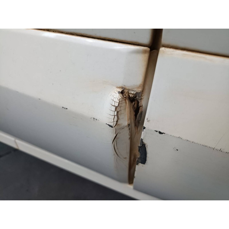 Recambio de puerta trasera derecha para renault koleos expression referencia OEM IAM   