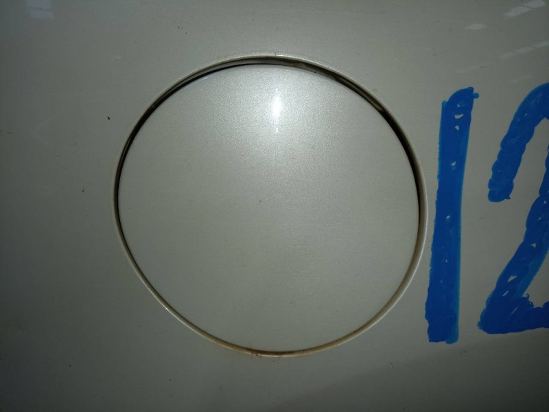 Recambio de tapa exterior combustible para renault koleos expression referencia OEM IAM   