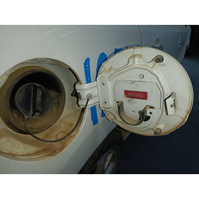 Recambio de tapa exterior combustible para renault koleos expression referencia OEM IAM   