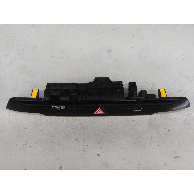 Recambio de warning para hyundai tucson essence bluedrive 2wd referencia OEM IAM 93700D7100 3D136A1000 E3-A3-59-2